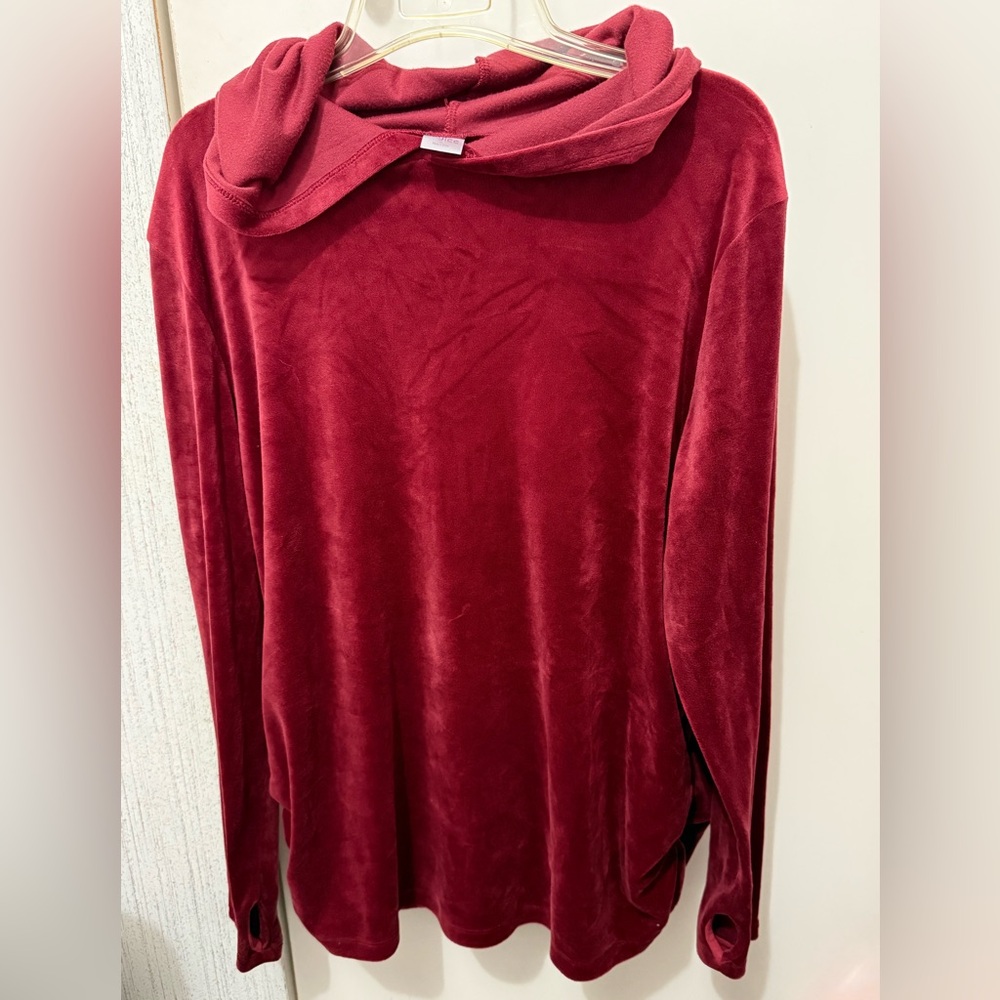 Skylee XL Burgundy Velvet Long Sleeve Hooded Top